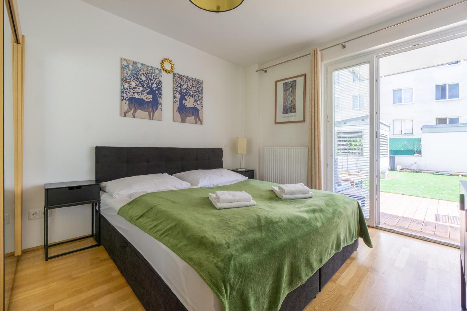 Apartment With Garden Close To Stadthalle, Westbahnhof Vienna Esterno foto