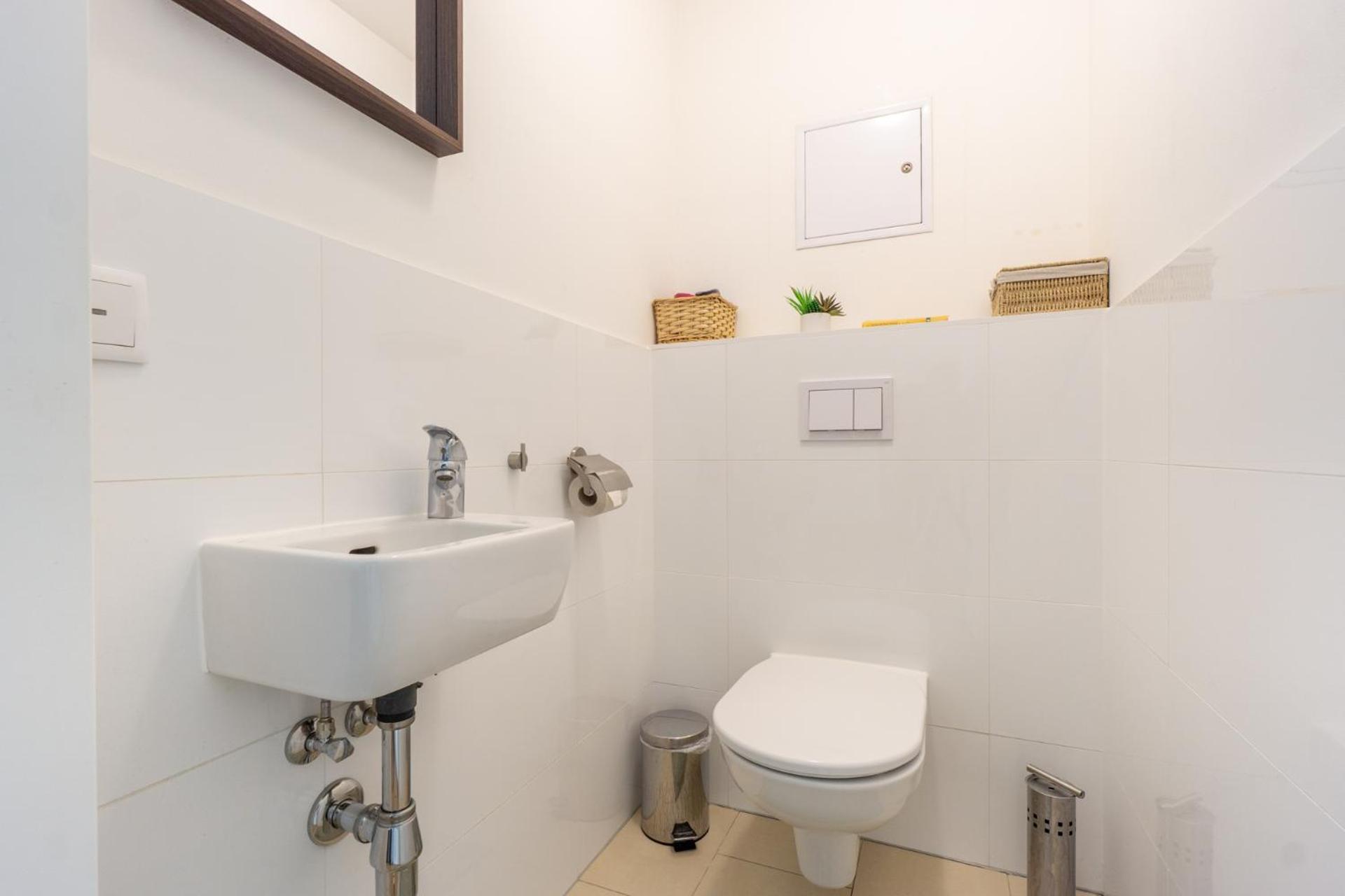 Apartment With Garden Close To Stadthalle, Westbahnhof Vienna Esterno foto