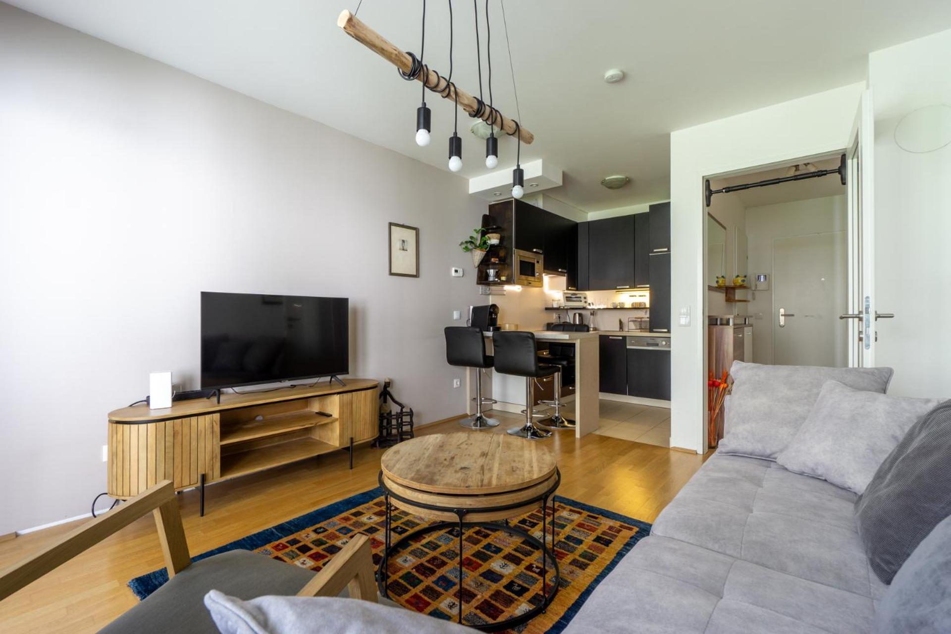 Apartment With Garden Close To Stadthalle, Westbahnhof Vienna Esterno foto